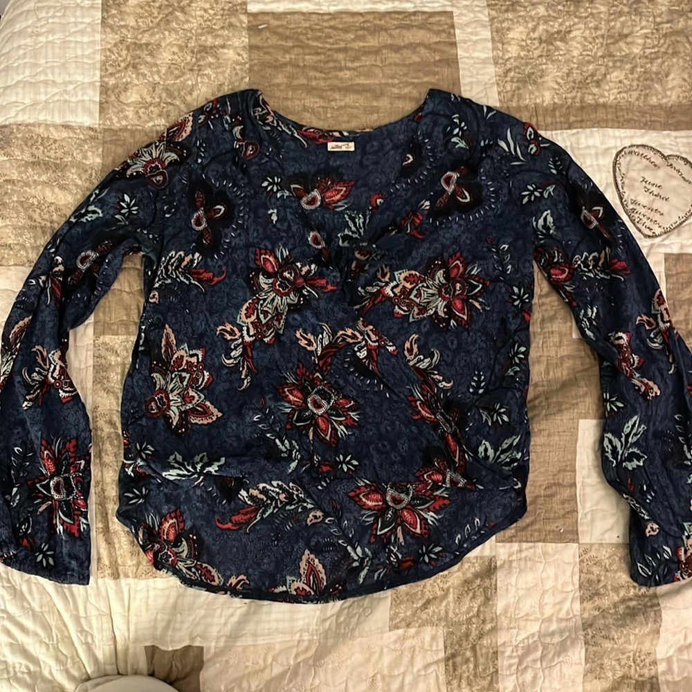 Hollister blouse